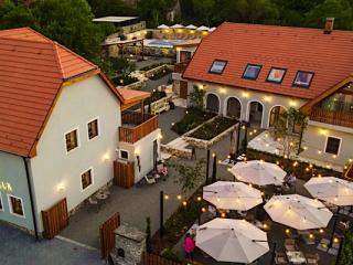 Mandilla, 10 szoba 20 férőhely