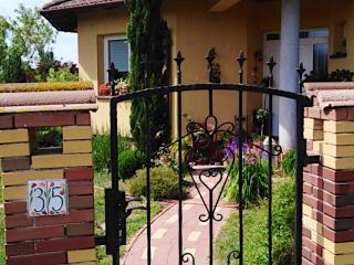 Adéliget Vendégház, 3 szoba 6 férőhely