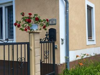 Márta Apartman, 1 apartman 8 férőhely