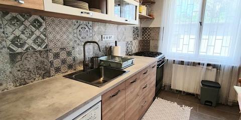 Pink Leander Apartman, 1 apartman 6 férőhely