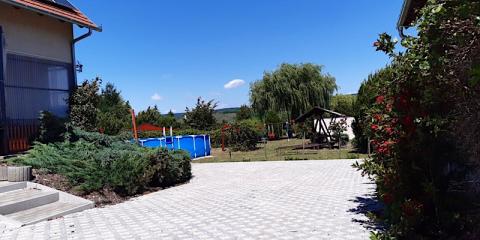 Gyöngyház Vendégház, 5 szoba 12 férőhely