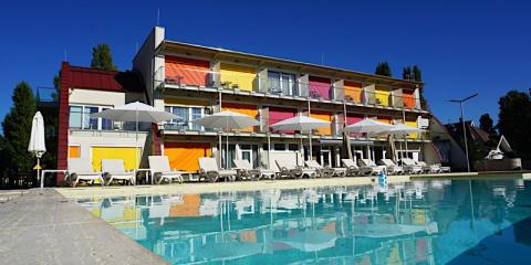 Colors Holiday Hotel, 48 szoba 144 férőhely