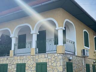 SzaSza Apartman, 4 apartman 10 férőhely