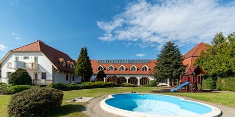 Global Apartmanház, 11 szoba 42 férőhely