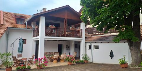 Fészek Apatmanház, 4 apartman 9 férőhely