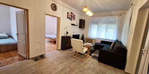 Tearózsa Vendégház, 3 szoba 5 férőhely