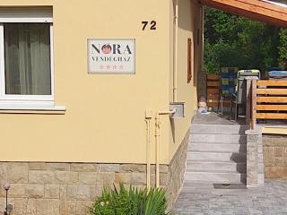 Nóra Vendégház, 1 apartman 5 férőhely