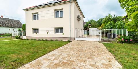 Topáz Apartmanházak, 2 apartman 8 férőhely