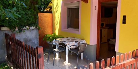 Pink Tulip Apartment House, 4 apartman 16 férőhely