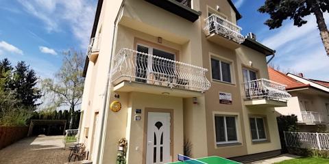 Moon Light Apartman, 5 apartman 17 férőhely