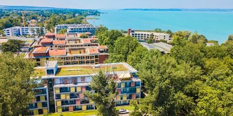 Azúr Villa Magán Apartman, 1 apartman 4 férőhely