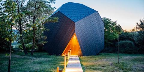 Kapolcsi Sziklák Faház, 8 faház 16 férőhely