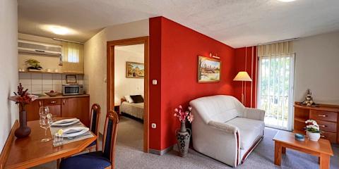 Hévíz Apartman, 6 apartman 12 férőhely