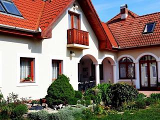 Vámosi Vendégház, 6 szoba 18 férőhely