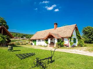 Öreghegyi Apartmanok, 14 apartman 13 férőhely