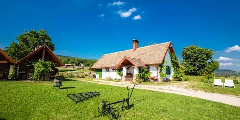 Öreghegyi Apartmanok, 14 apartman 13 férőhely