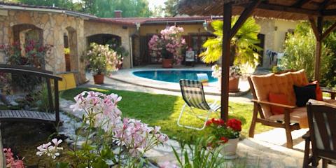 Mediterrán Apartmanház, 11 apartman 26 férőhely