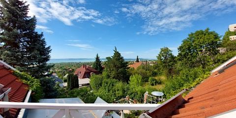 A Felkelő Nap Háza, 5 szoba 13 férőhely