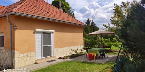 Lorka Vendégház, 1 apartman 8 férőhely