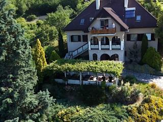 Pigál Panzió, 11 szoba 26 férőhely