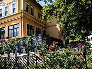 Neptun Panzió, 15 szoba 30 férőhely