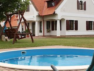 Hétkanyar Vendégház, 5 szoba 15 férőhely