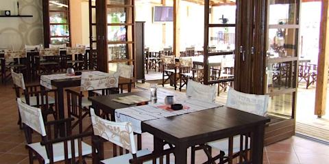 Beach Hotel, 25 szoba 70 férőhely