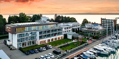 Hotel Yacht Wellness Business, 70 szoba 140 férőhely