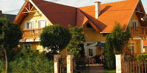 Apartman Zoltán, 3 apartman 12 férőhely