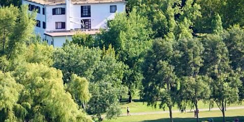 Hotel Sirály, 26 szoba 60 férőhely