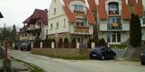 Lugas Apartman, 2 apartman 8 férőhely