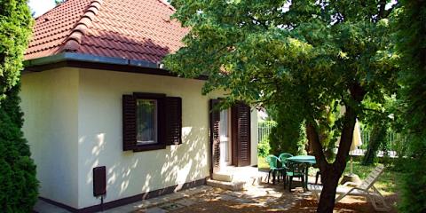 Esthajnal Apartmanok, 6 szoba 24 férőhely