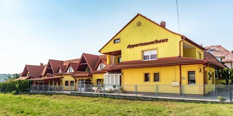 Nemes Apartmanház, 6 apartman 12 férőhely