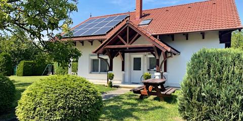 Frankie Holiday Apartmanok, 16 apartman 38 férőhely