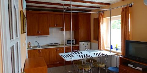 Ádám Éva Apartman, 1 apartman 4 férőhely