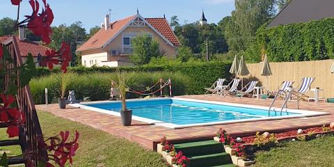 Főnix Üdülőház, 11 szoba 32 férőhely