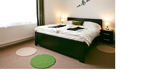 Főnix Apartmanház, 3 apartman 12 férőhely