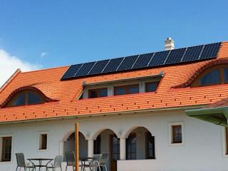 Gyümölcsöskert Vendégház, 6 szoba 20 férőhely