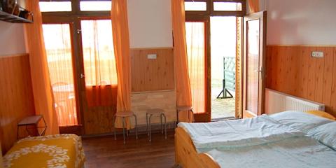 Egri Apartman, 3 apartman 12 férőhely