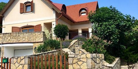 Nyugalom Szigete Vendégház, 3 szoba 8 férőhely