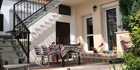 Moa Apartman, 2 apartman 10 férőhely