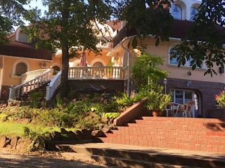 Káptalan Vendégház, 11 szoba 31 férőhely