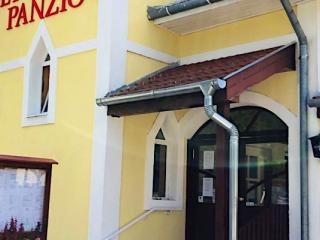 Cserki Panzió, 8 szoba 16 férőhely