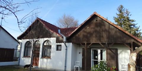 Teniszszálló Vendégház, 4 szoba 25 férőhely